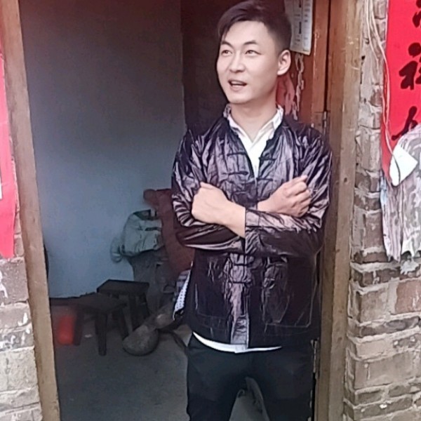 上官芸胤的照片