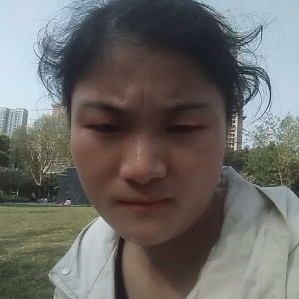 小蘑菇无语的照片