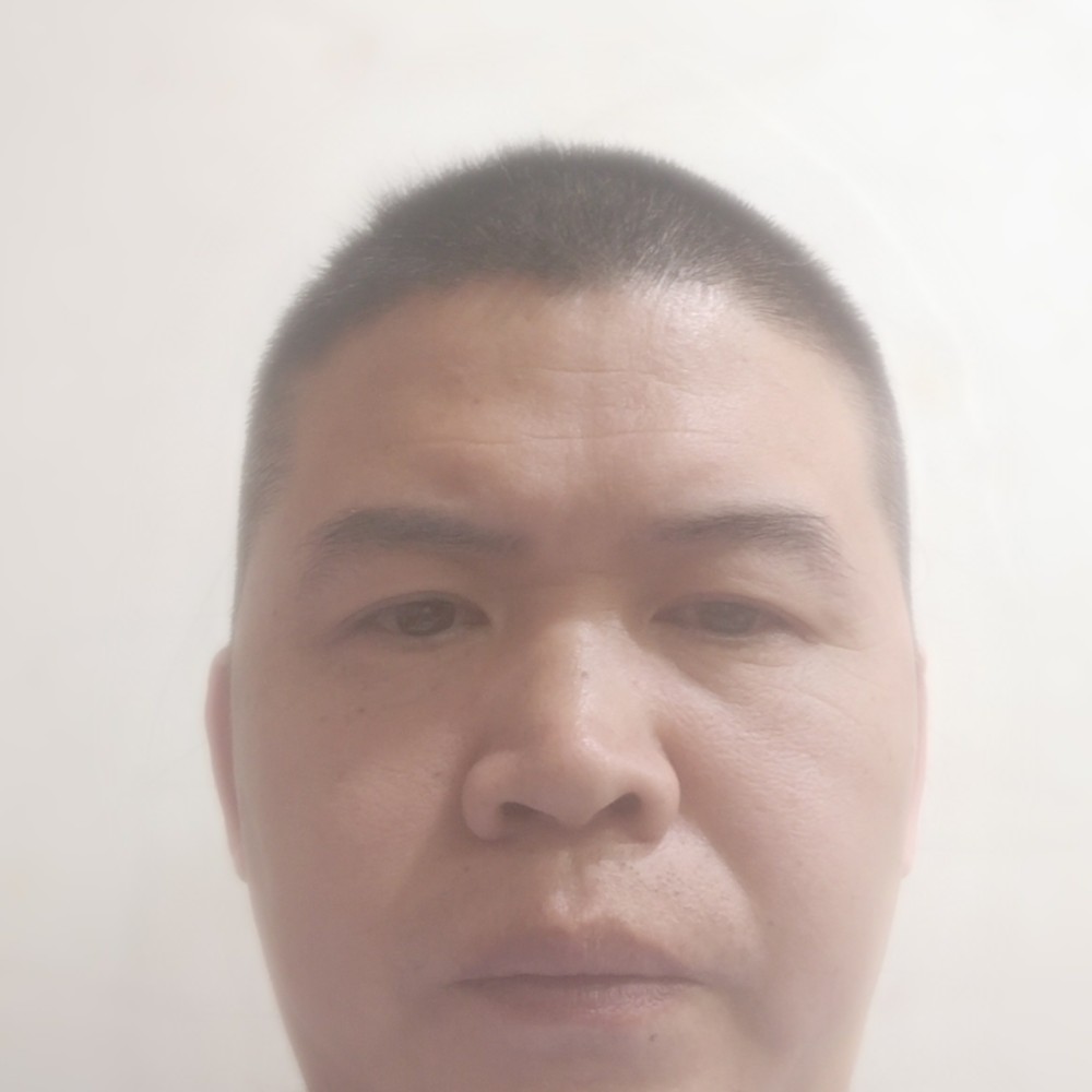 白开水迎欢呼的照片