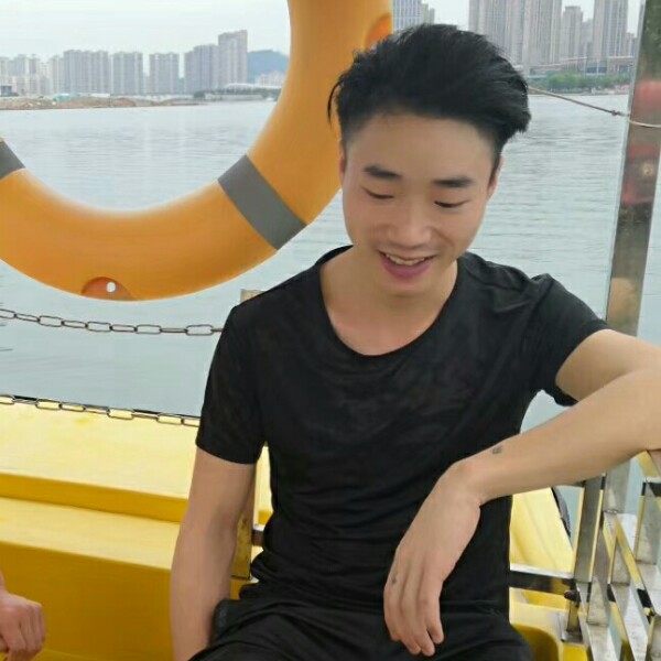 僻生的照片