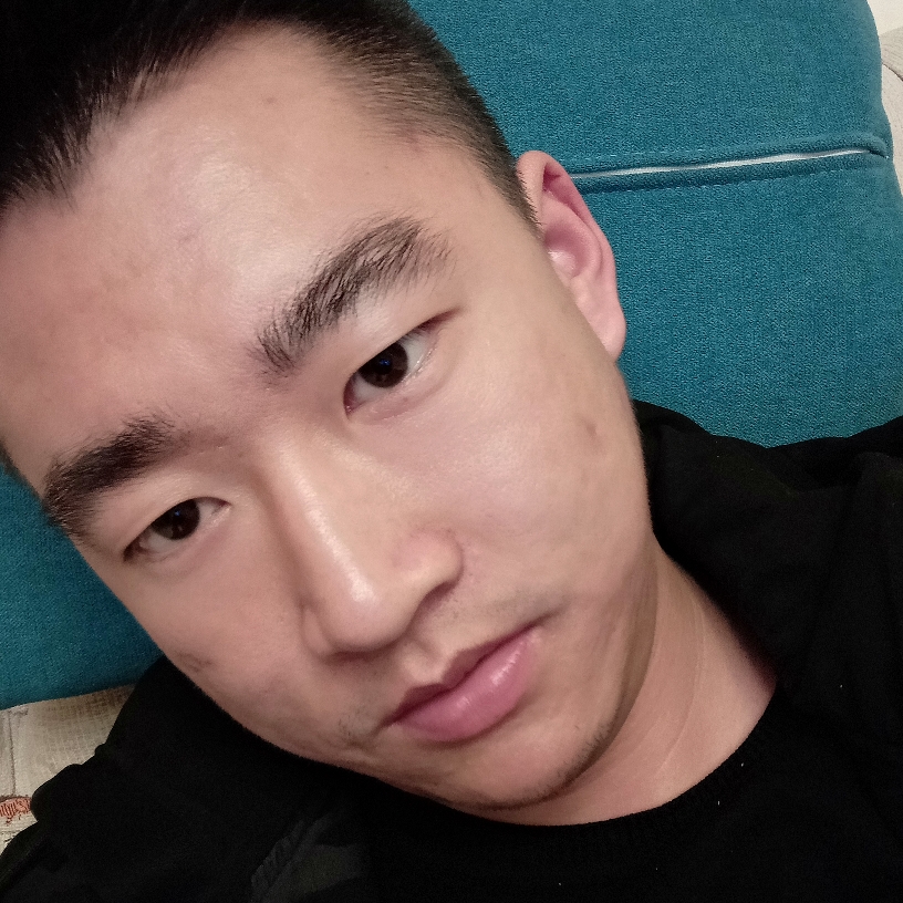 名字不管他的照片