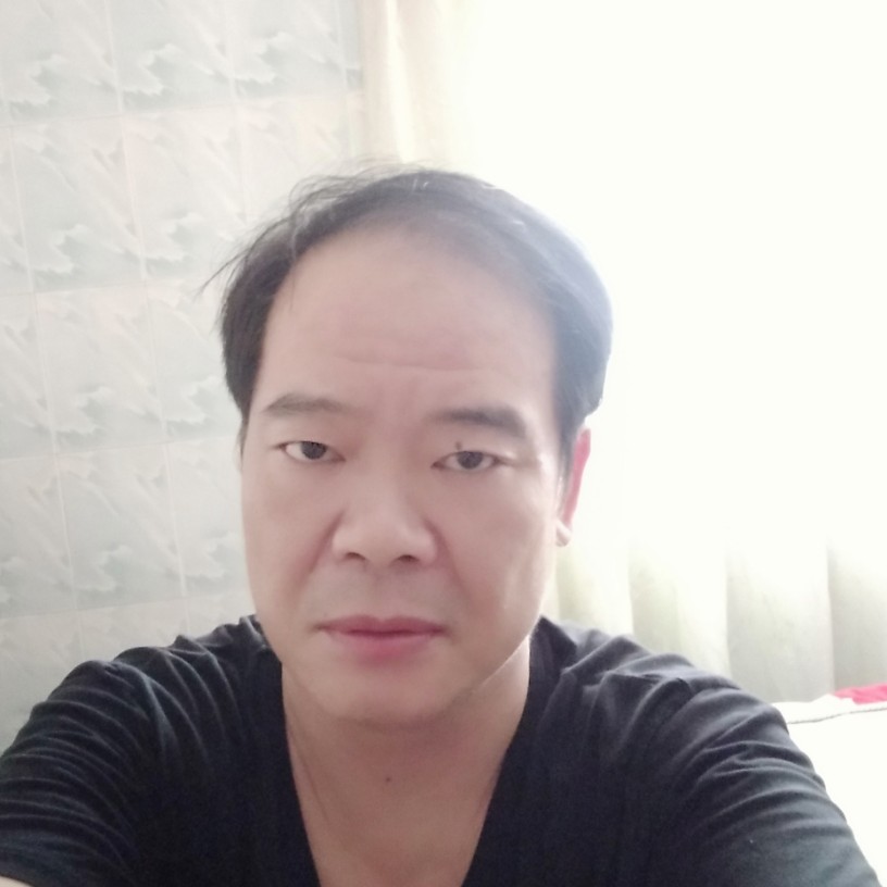 浮波倾心光亮的照片