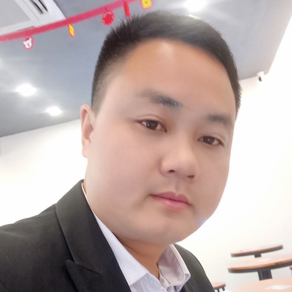 游国亮的照片