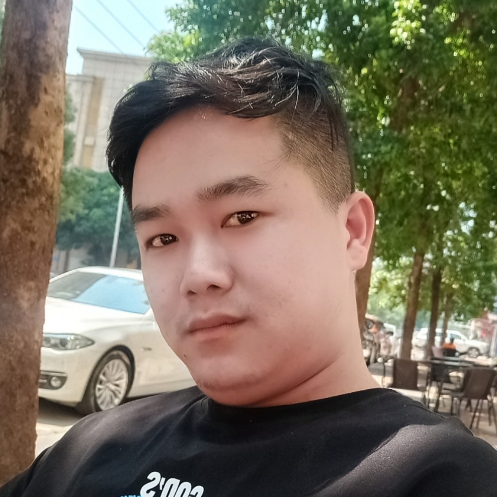 时尚倾心唇膏的照片