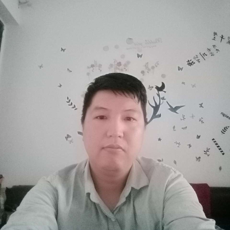 老实与薯片的照片