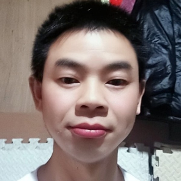 自信打小蜜蜂的照片