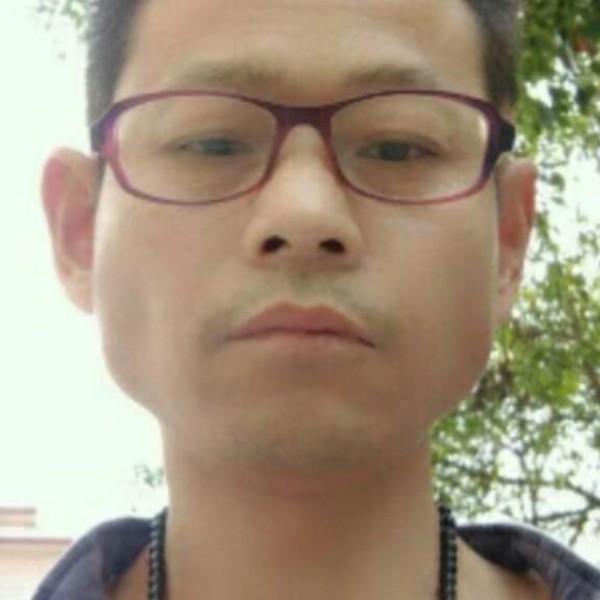 唐连青的照片