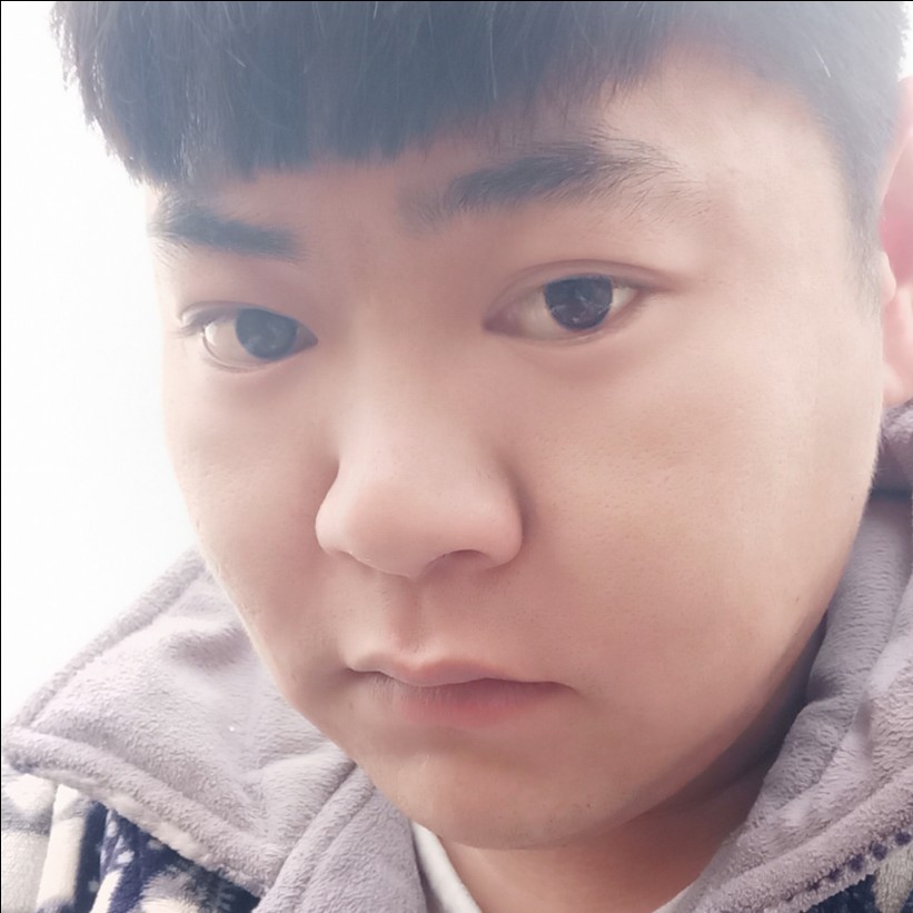 梁悦的照片