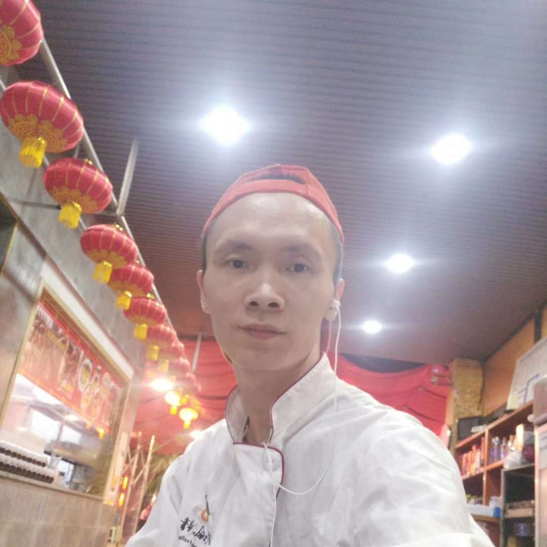 稳重小伙的照片
