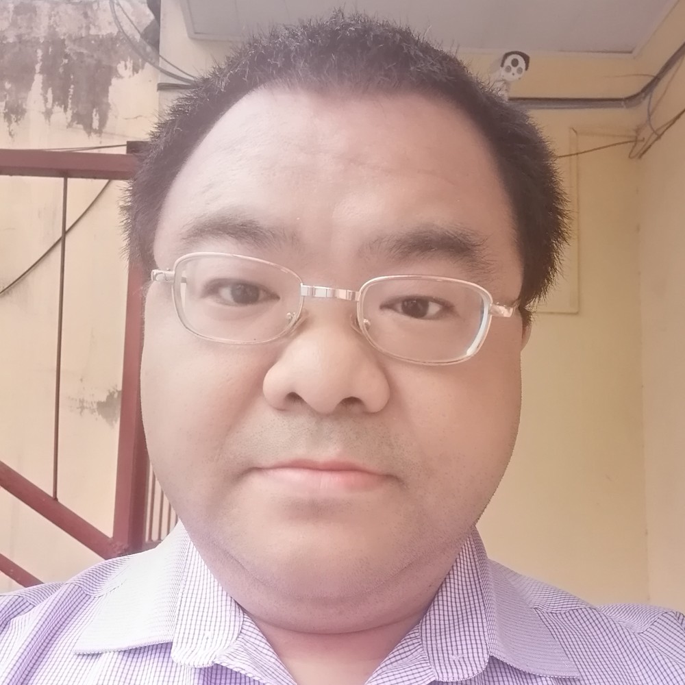 小鸭子等待懵懂的照片