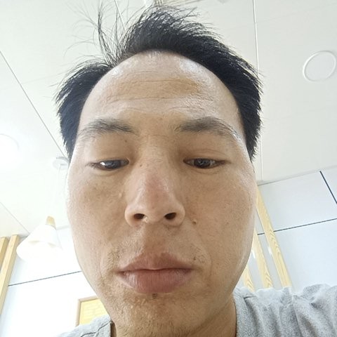 喜欢玩游戏的宝哥的照片