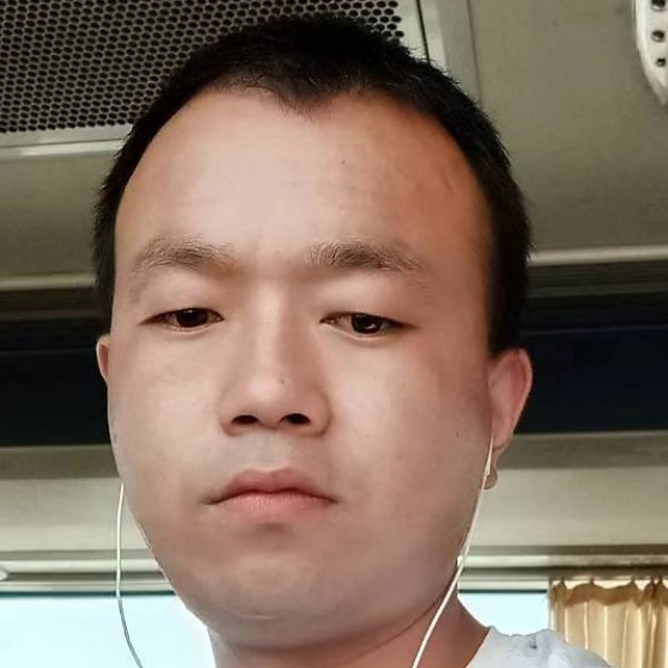 彪壮凝眸星月的照片