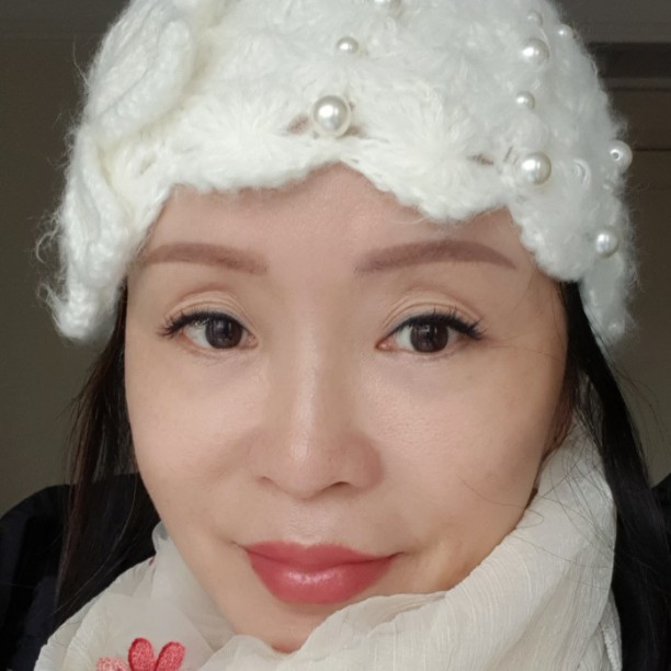 弯弯的月亮姐姐的照片