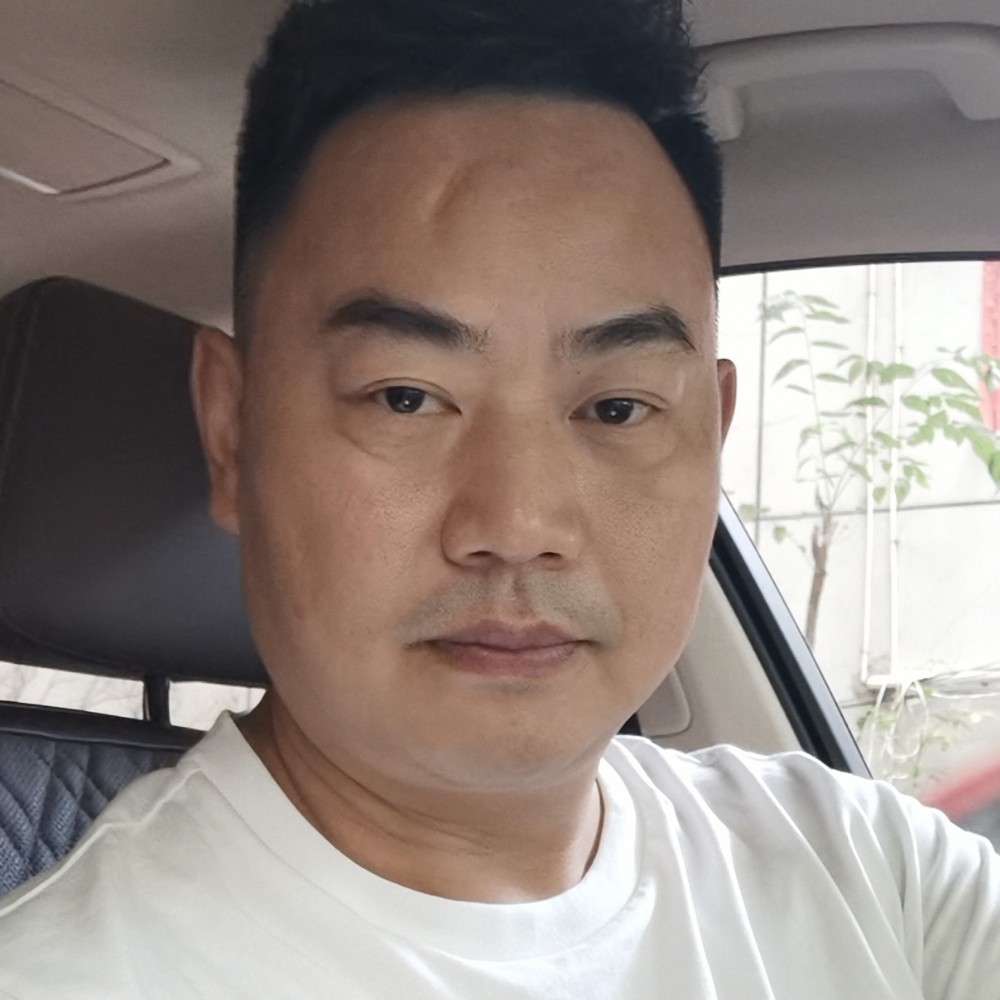 蓝海一点水的照片
