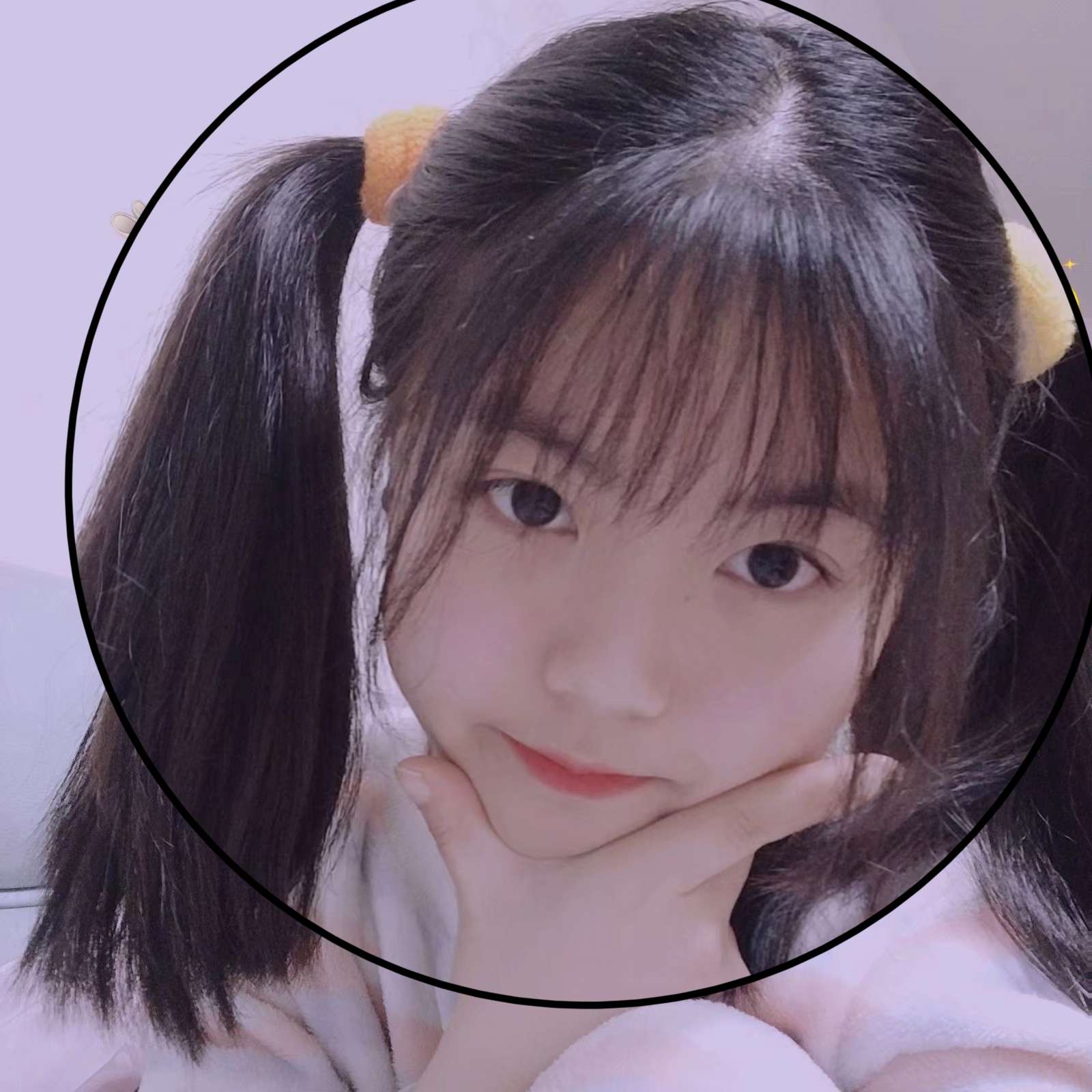 篮球场的库里的照片