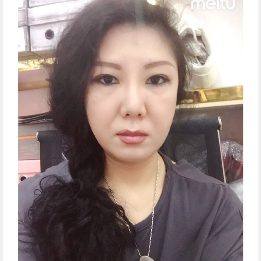 大方笑奇迹的照片
