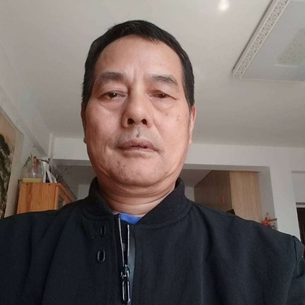 力保温杯的照片