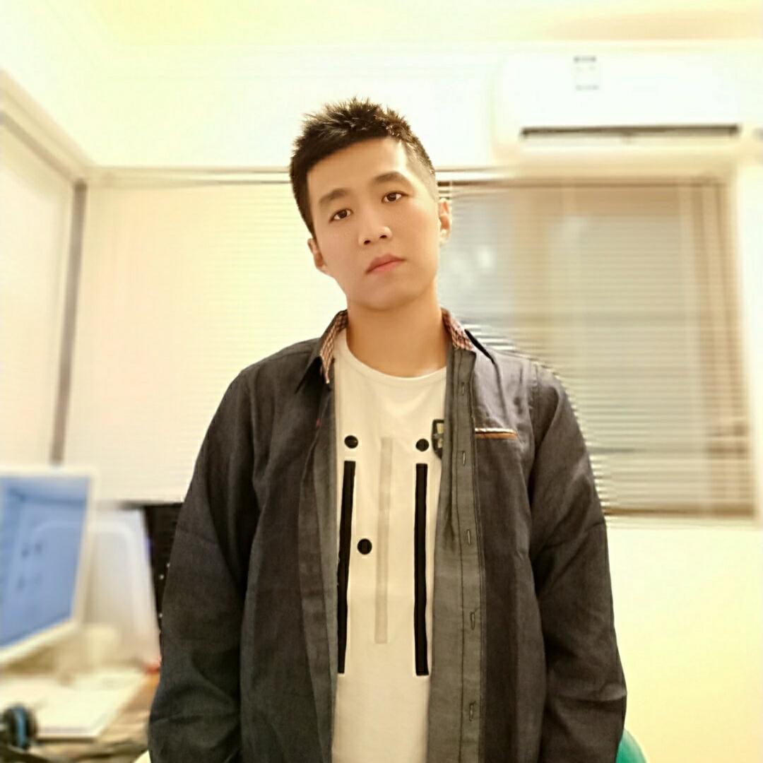 秋月酷酷的照片