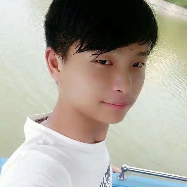 年轻与糖豆的照片