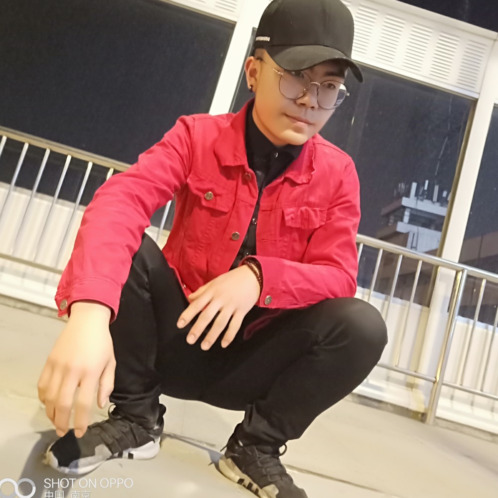 尕天的照片