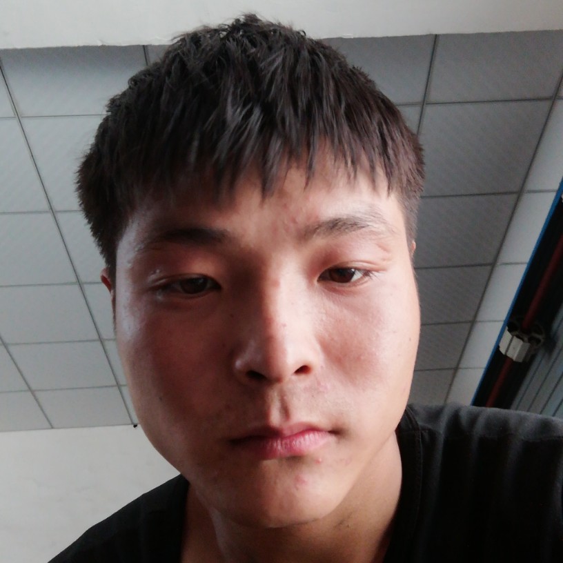 笑靥贤惠的照片