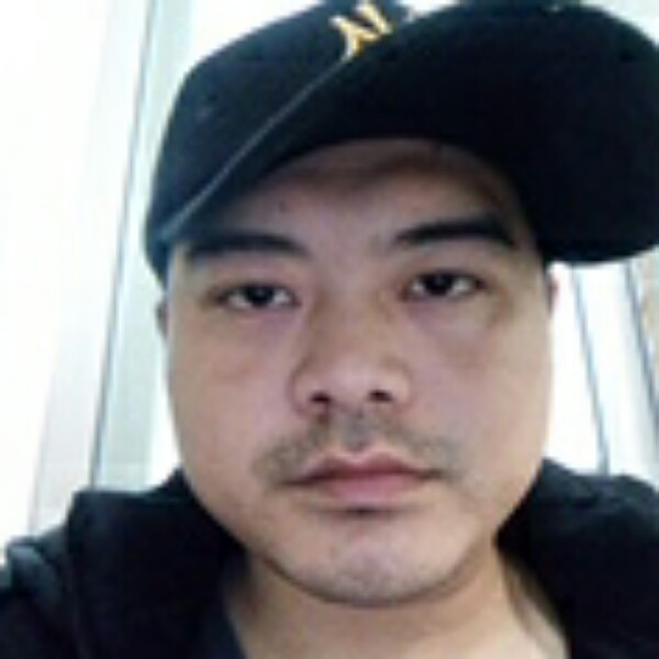 笑脸迎人的照片