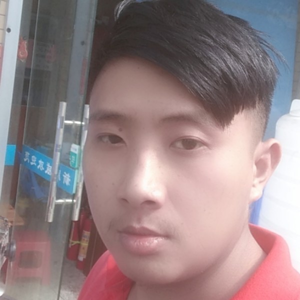 多情拾忆电灯胆的照片