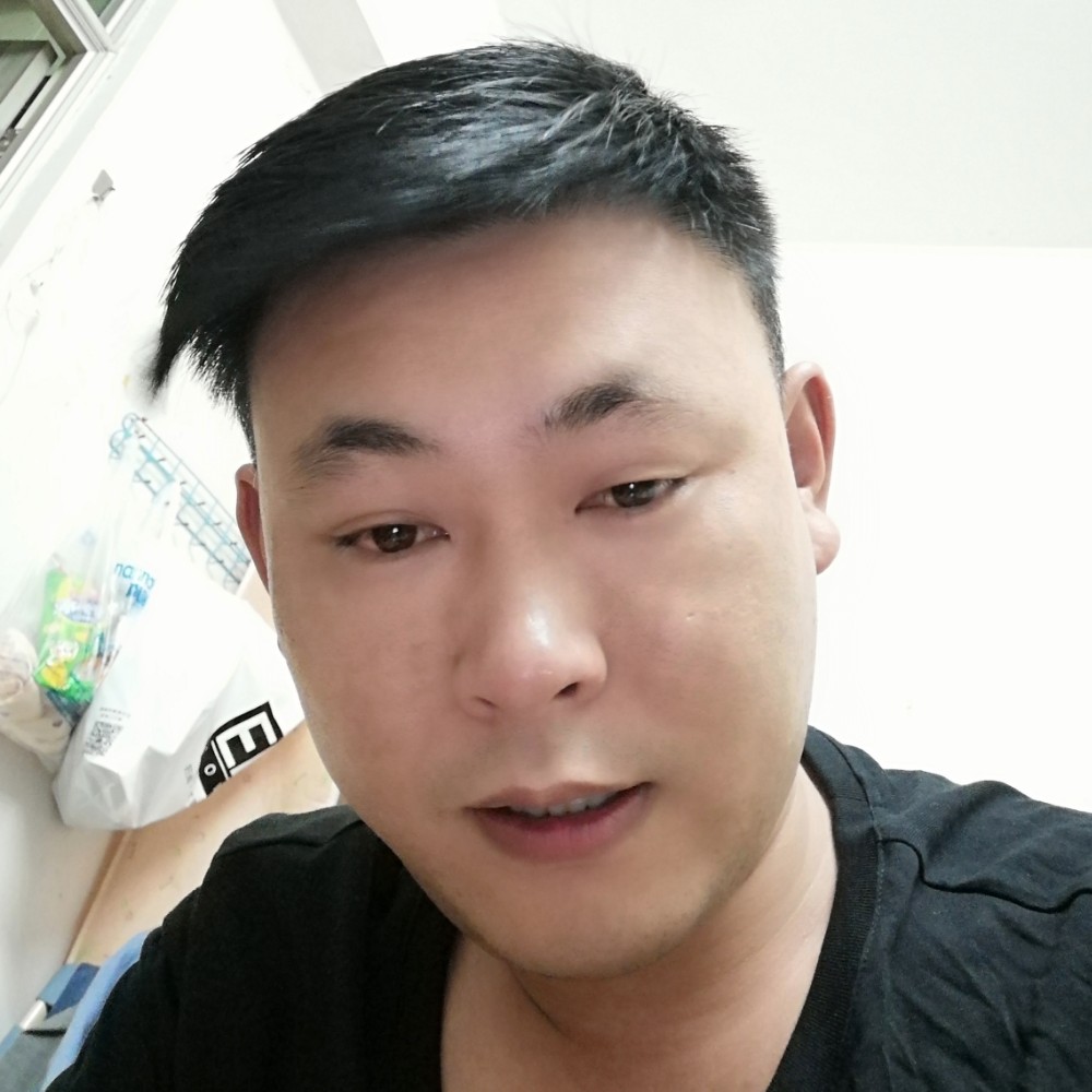 月光下等候的照片