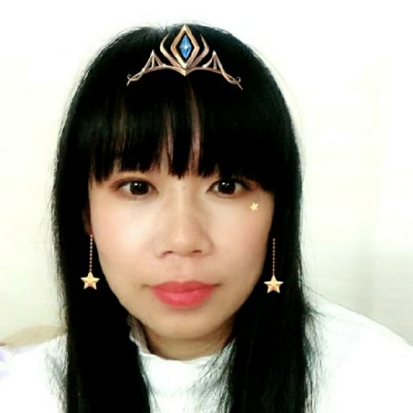 红叶满天飞的照片