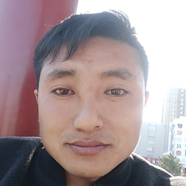 贺新博的照片