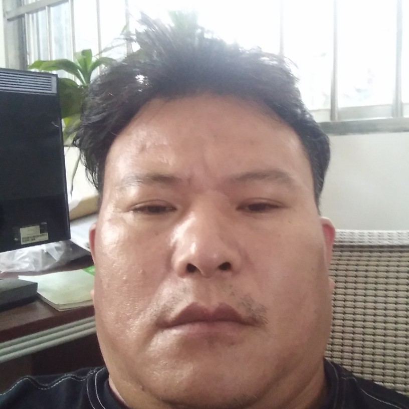 帆布鞋爱阳光的照片