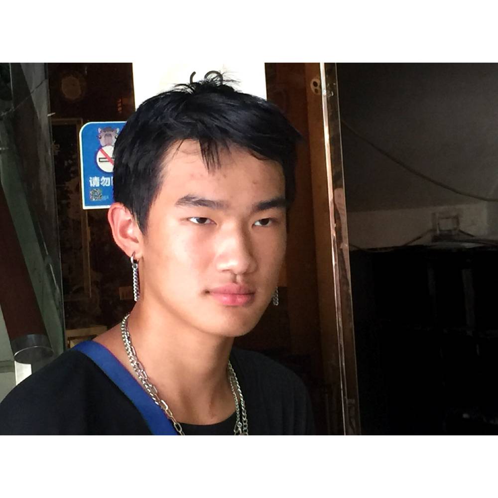 卑微鑫鑫的照片
