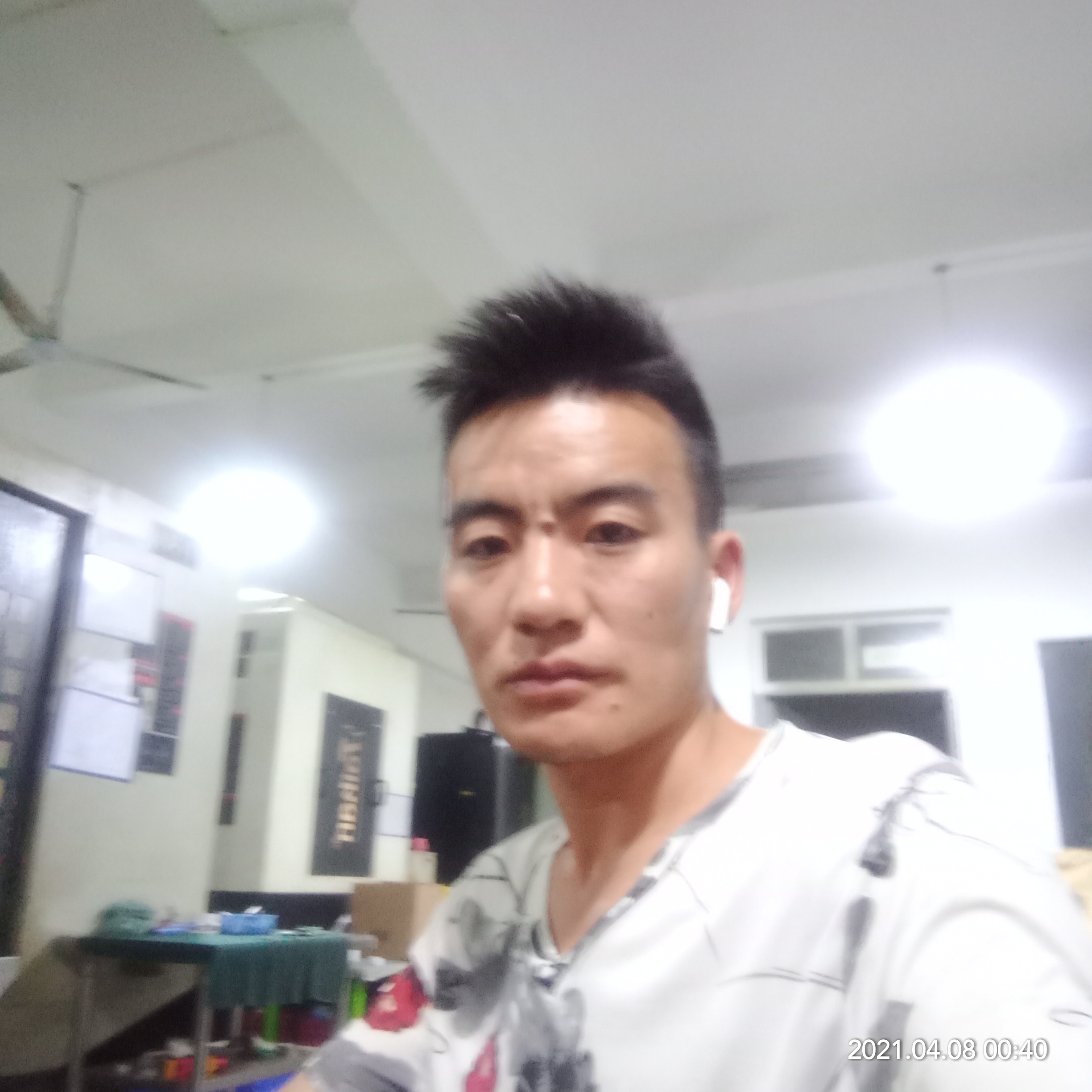 错落向大门的照片
