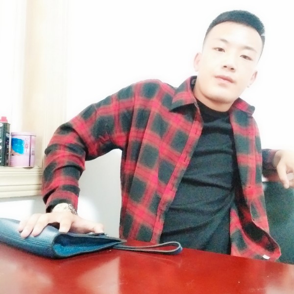 复杂冷眸的照片