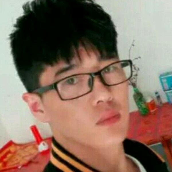 灼热翅膀的照片