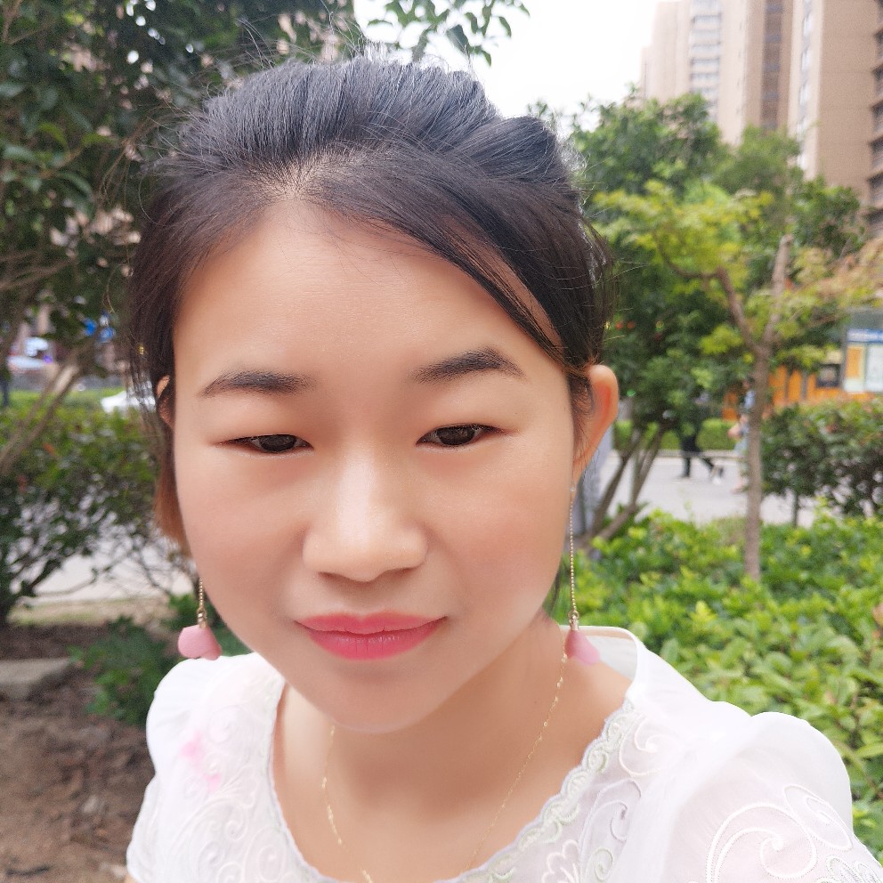 王爱玲的照片