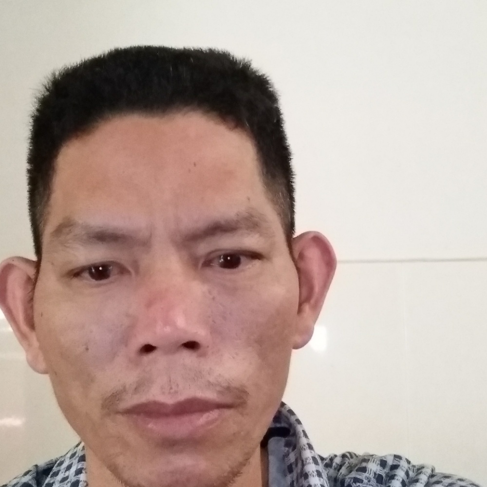 好想有个人抱抱的照片