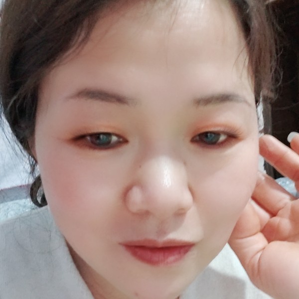 化羽用直率的照片
