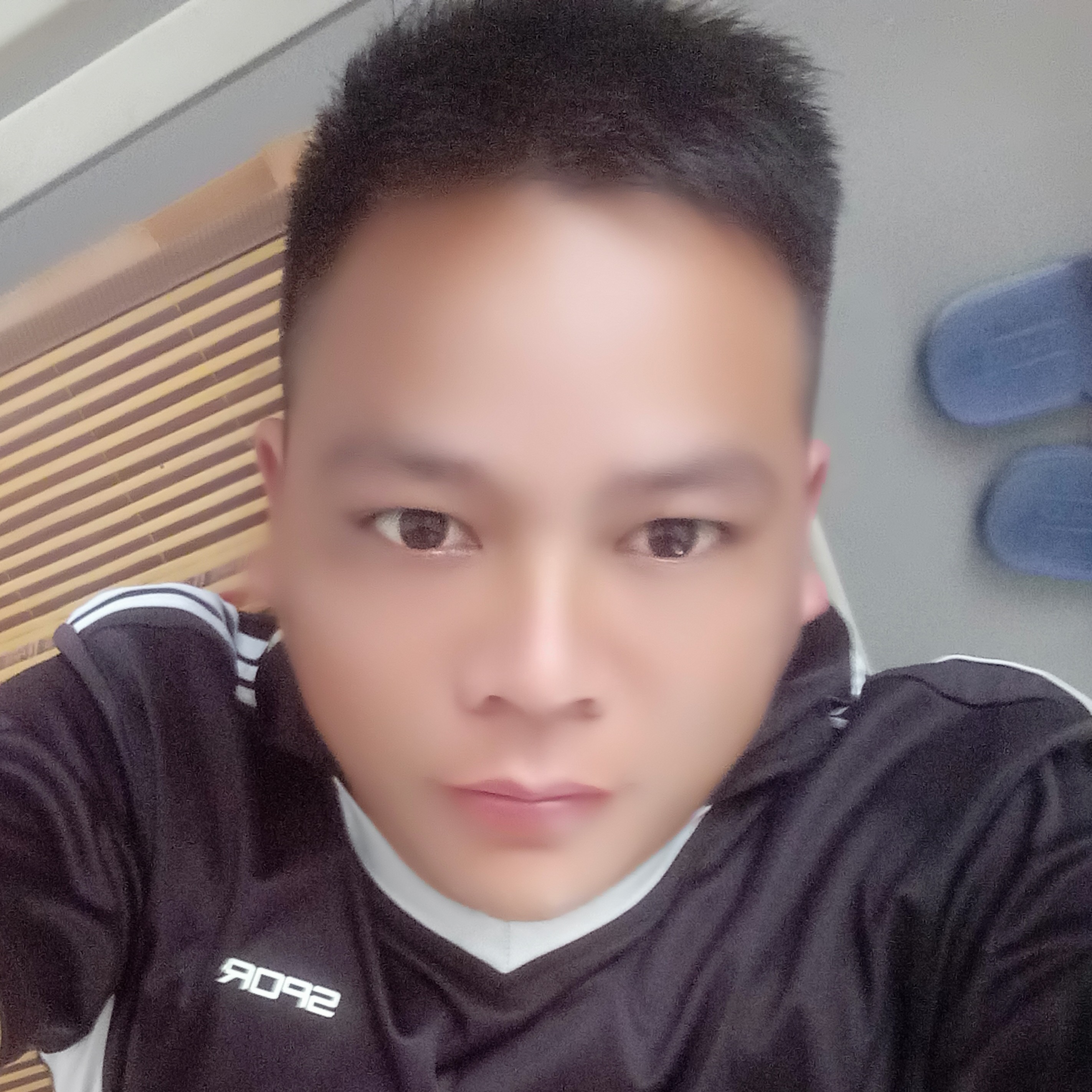 香水請无聊的照片