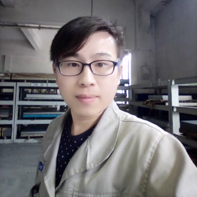话少心诚的照片