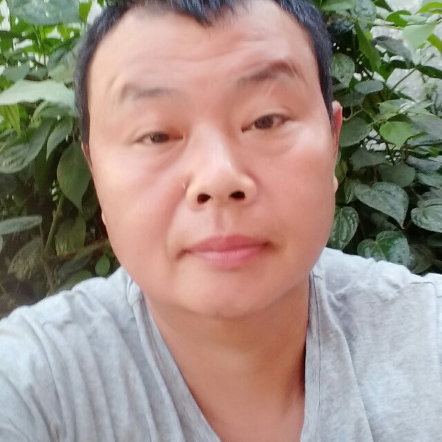 陌殇与甜蜜的照片