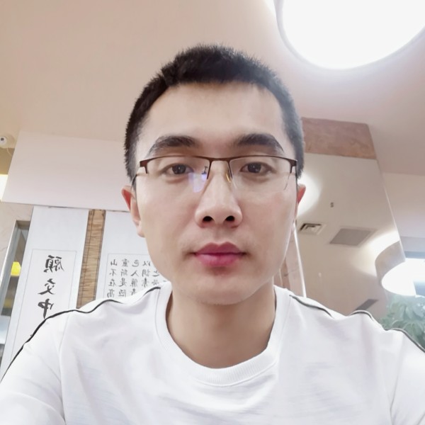 留胡子拾忆雪碧的照片