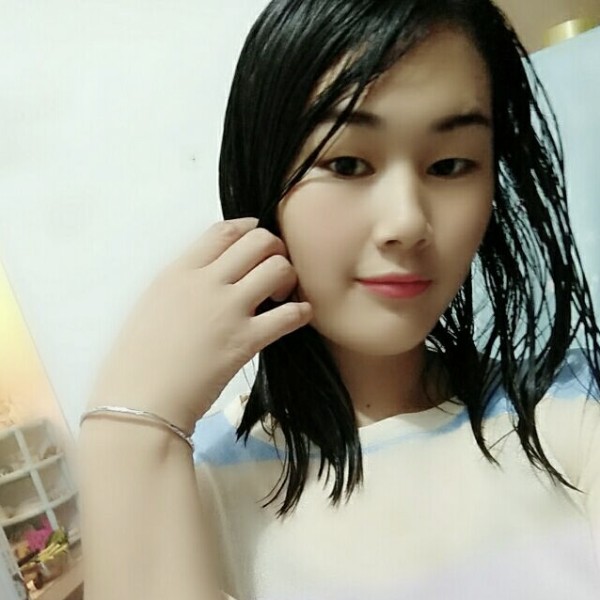 开心苦恋初妆的照片