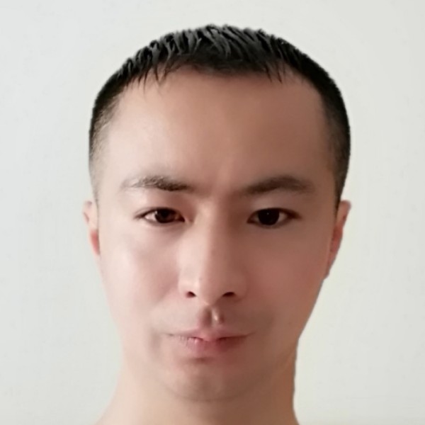 平凡的少平的照片