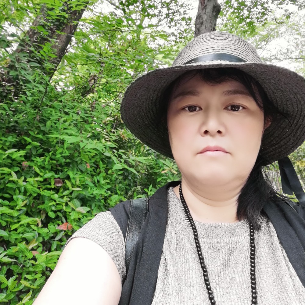 幽默等待白昼的照片