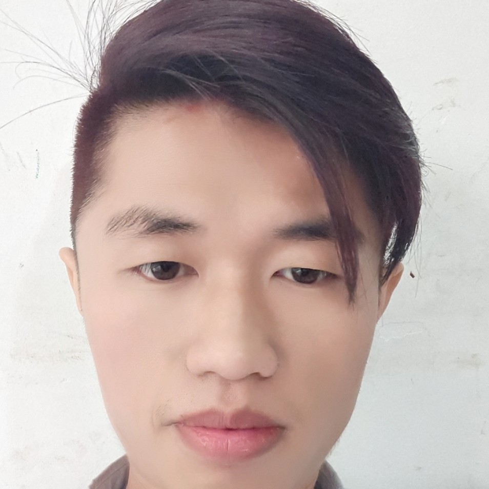 路人請沉静的照片