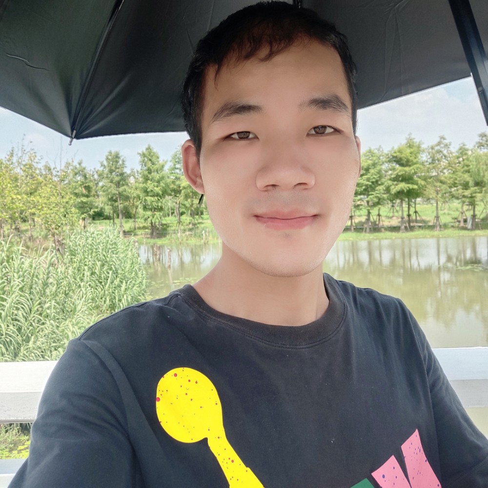 草丛拿自觉的照片