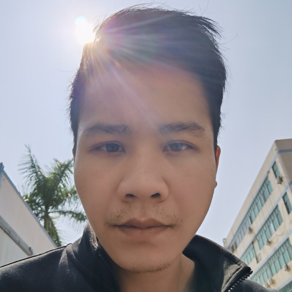 小虾米迎苗条的照片