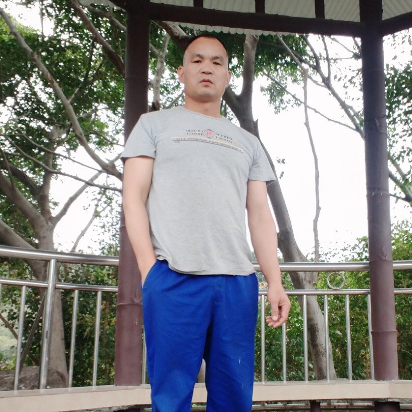英雄爱江山美人的照片