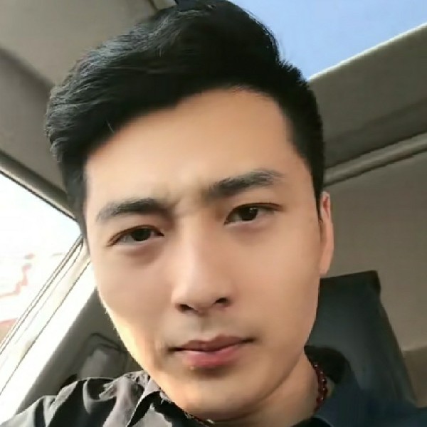 熬过浮华沧桑的照片